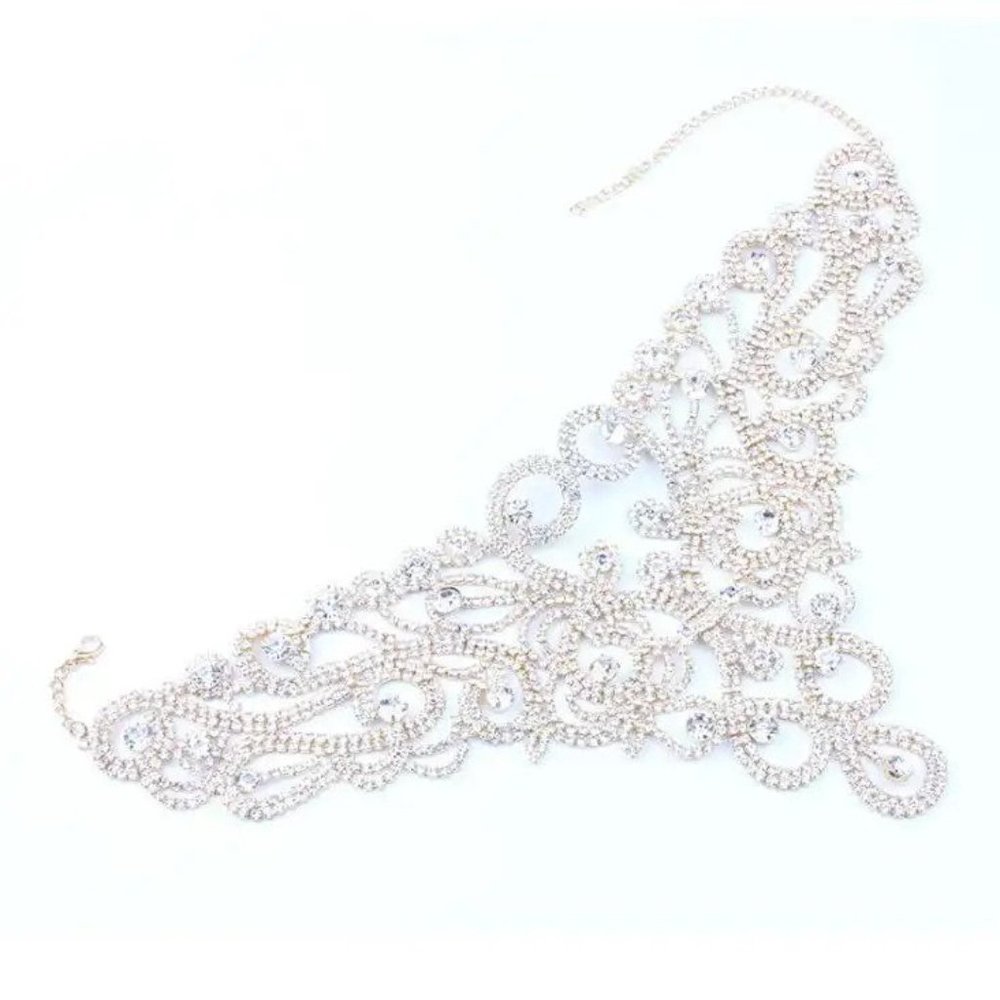 Exaggerated Flower Shape Rhinestone Necklace - image 5